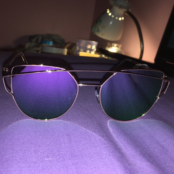 Accessories - Purple lens sunglasses, with 100% UV protection